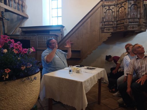 Buchlesung mit Pfarrer Taatz