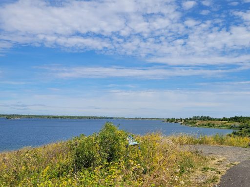 Radtour 2025 - Das klare Wetter schenkt uns einen wundervollen Blick auf den Werbelliner See.
